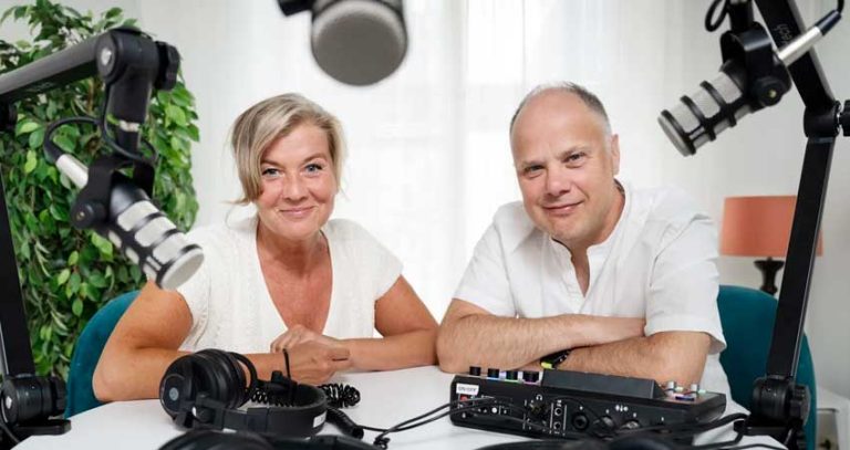 Jeanette Björkqvist och Magnus Londen gör Snacket.
